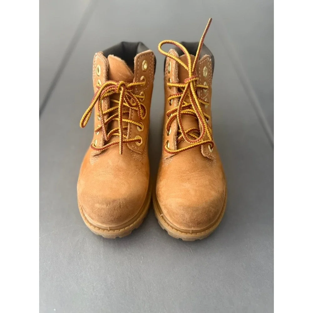 Timberland Kids Wheat Nubuck 6-Inch Boots Size 8.5 Toddler
